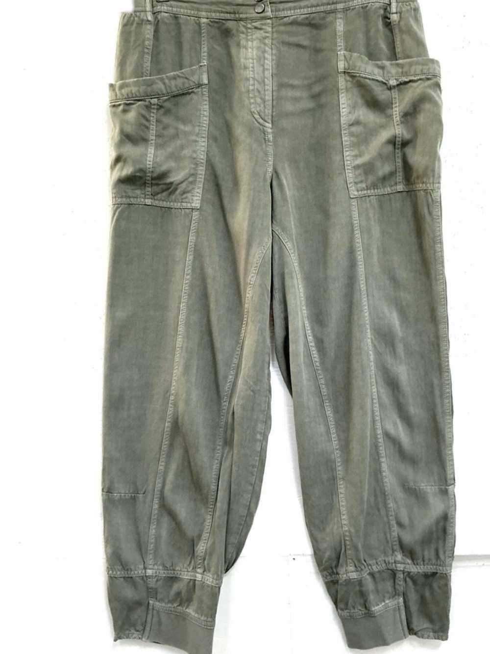 Anthropologie Daily Practice Utility Jogger small